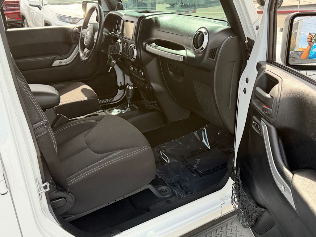 Thumbnail: 2013 Jeep Wrangler - 26