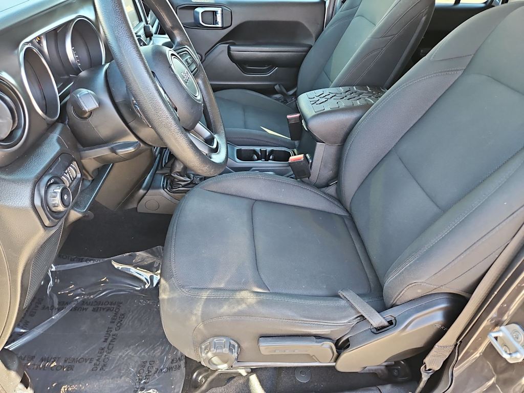 Thumbnail: 2021 Jeep Wrangler - 12