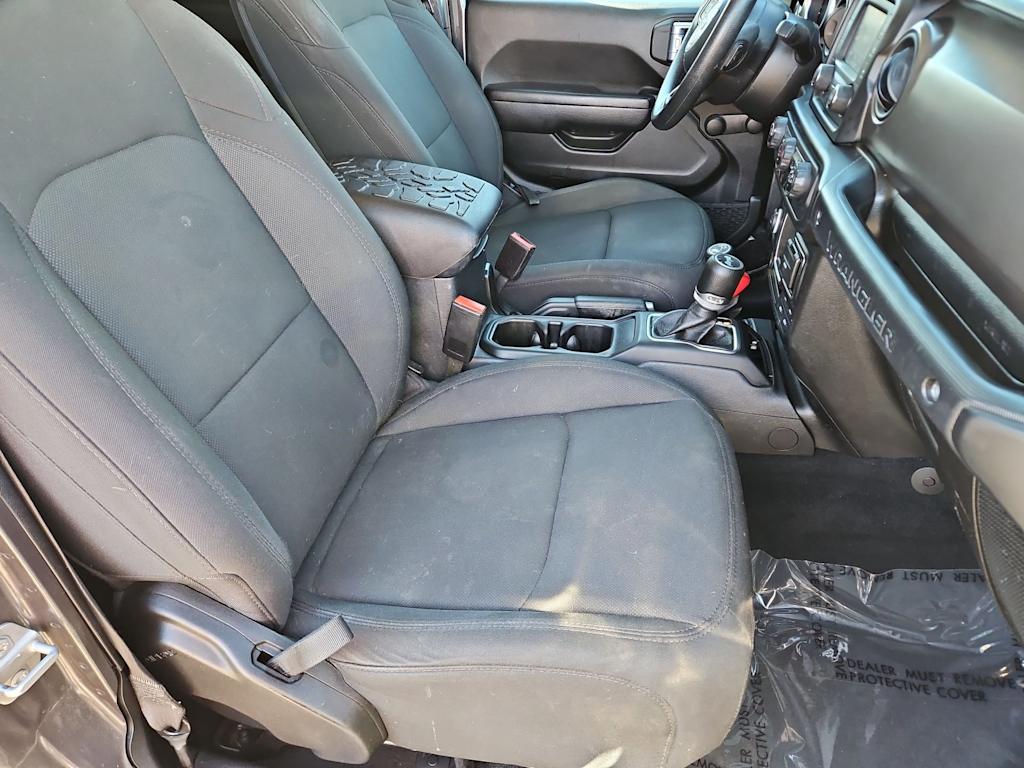 Thumbnail: 2021 Jeep Wrangler - 39