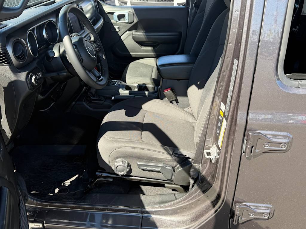 Thumbnail: 2021 Jeep Wrangler - 10