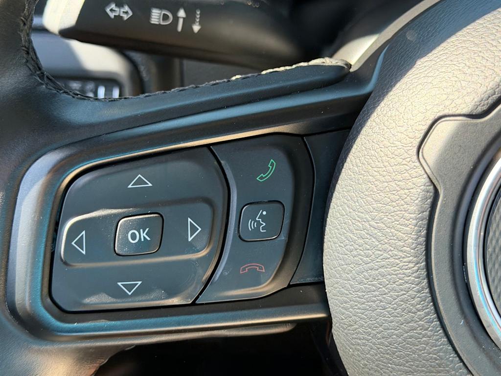 Thumbnail: 2022 Jeep Wrangler - 25