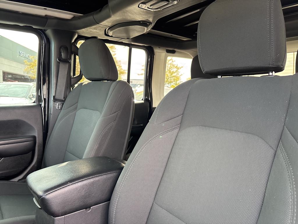 Thumbnail: 2021 Jeep Wrangler - 8