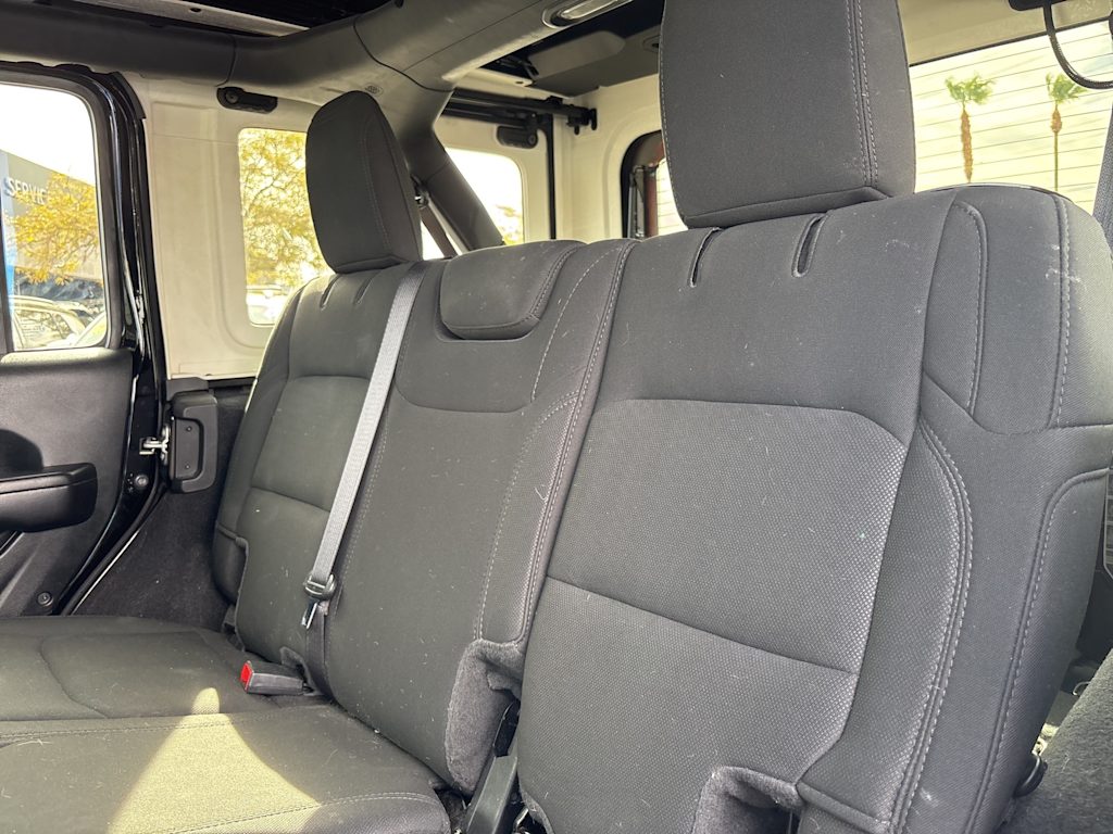 Thumbnail: 2021 Jeep Wrangler - 9
