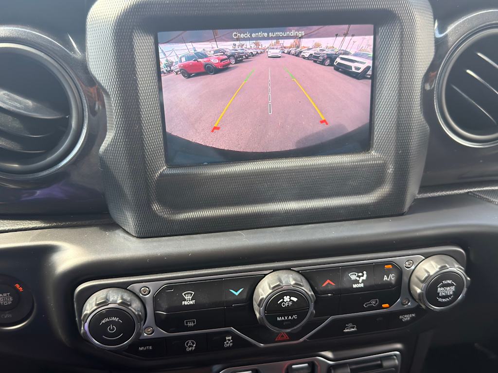 Thumbnail: 2022 Jeep Wrangler - 25