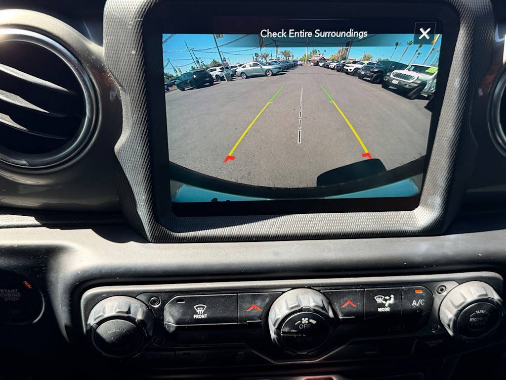Thumbnail: 2022 Jeep Wrangler - 26