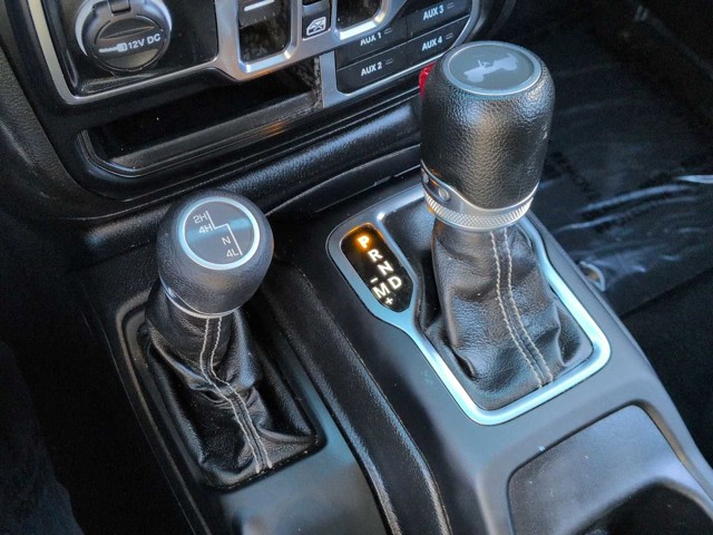Thumbnail: 2022 Jeep Wrangler - 16