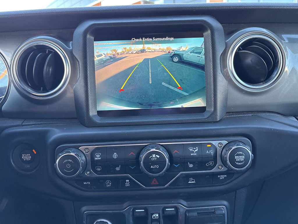 Thumbnail: 2022 Jeep Wrangler - 10