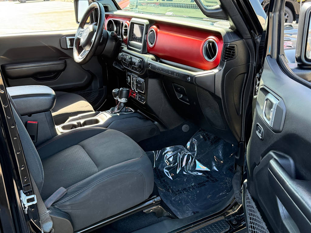 Thumbnail: 2020 Jeep Wrangler - 29