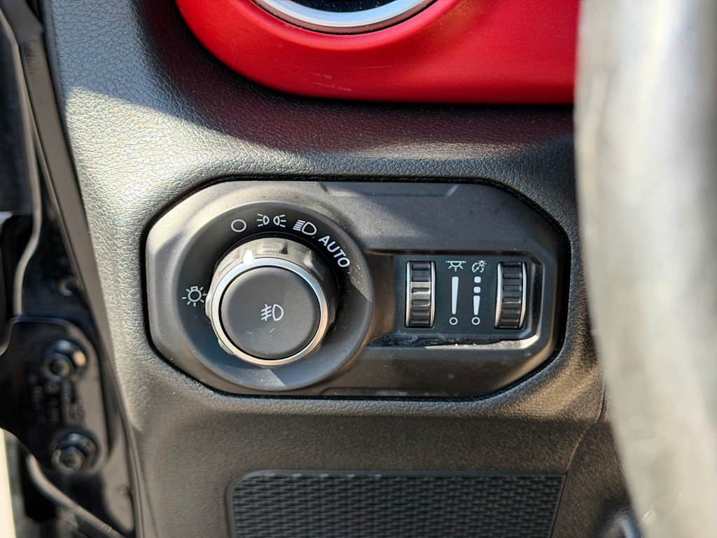 Thumbnail: 2020 Jeep Wrangler - 22