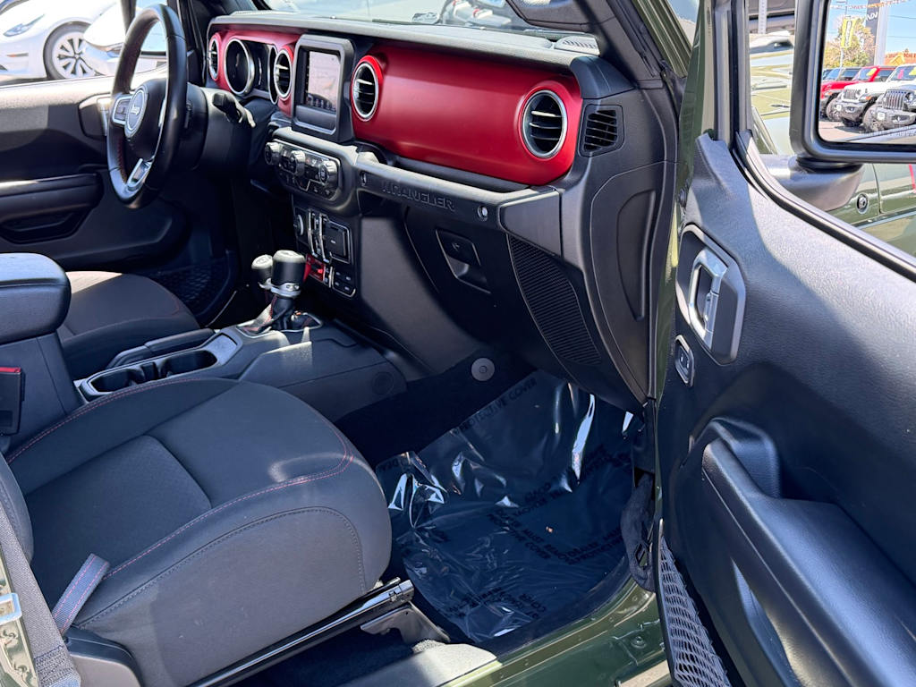 Thumbnail: 2021 Jeep Wrangler - 29
