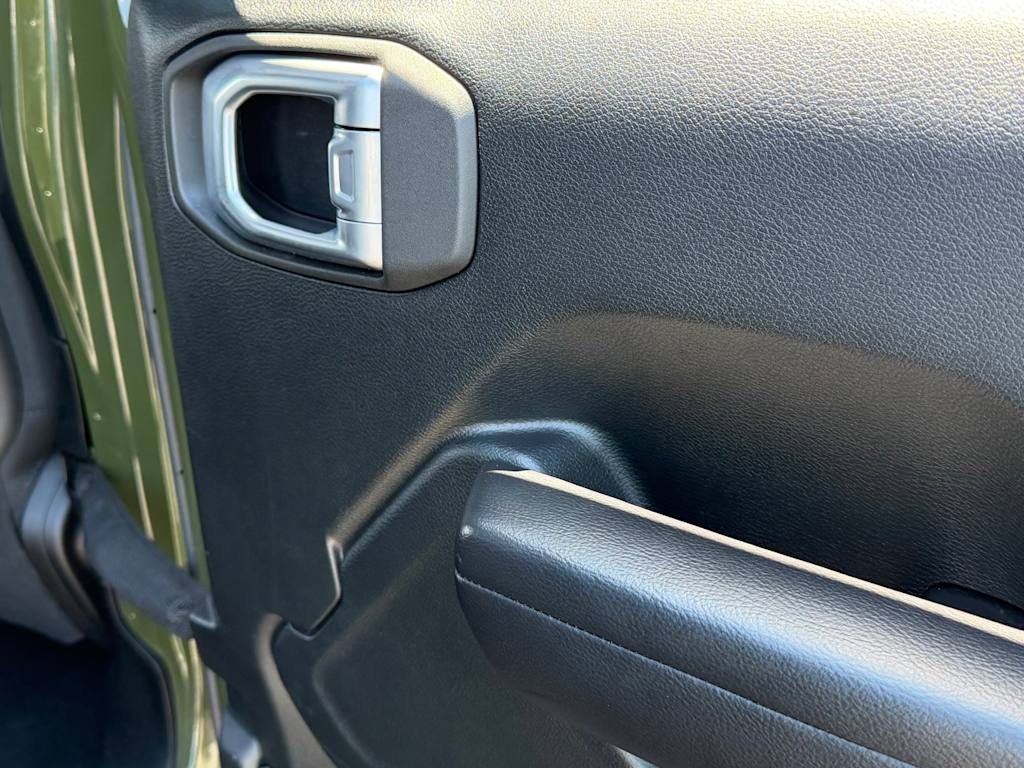 Thumbnail: 2021 Jeep Wrangler - 26