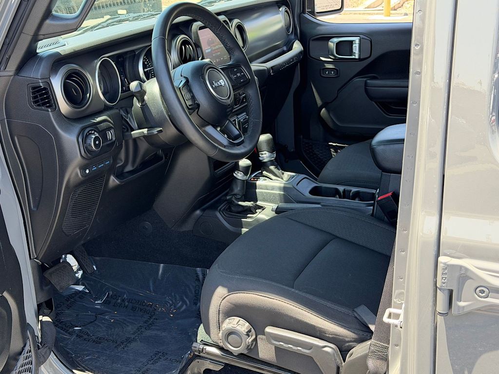 Thumbnail: 2023 Jeep Wrangler - 10