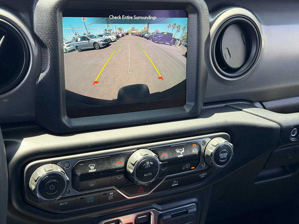 Thumbnail: 2023 Jeep Wrangler - 26