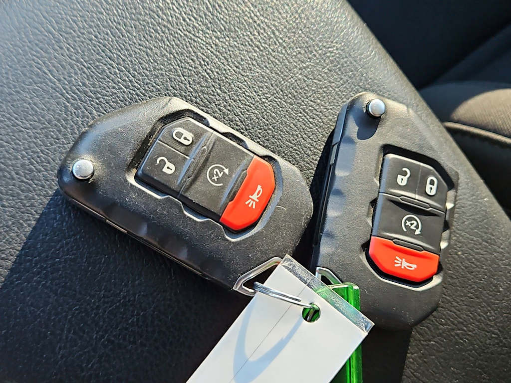 Thumbnail: 2023 Jeep Wrangler - 19