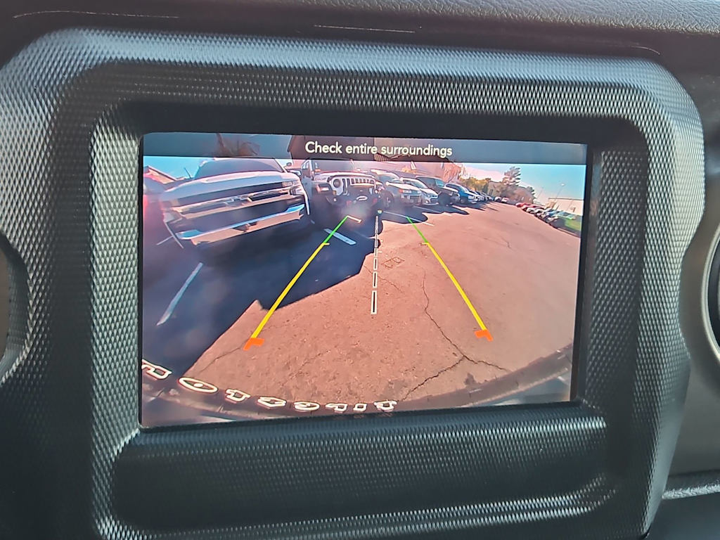 Thumbnail: 2023 Jeep Wrangler - 31