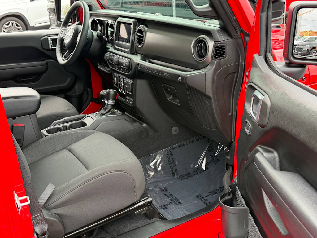 Thumbnail: 2023 Jeep Wrangler - 10
