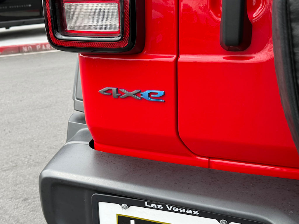 Thumbnail: 2023 Jeep Wrangler - 7