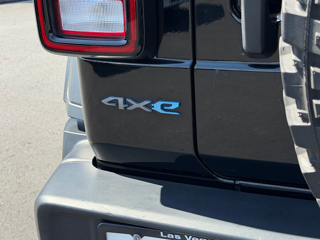 Thumbnail: 2023 Jeep Wrangler - 6