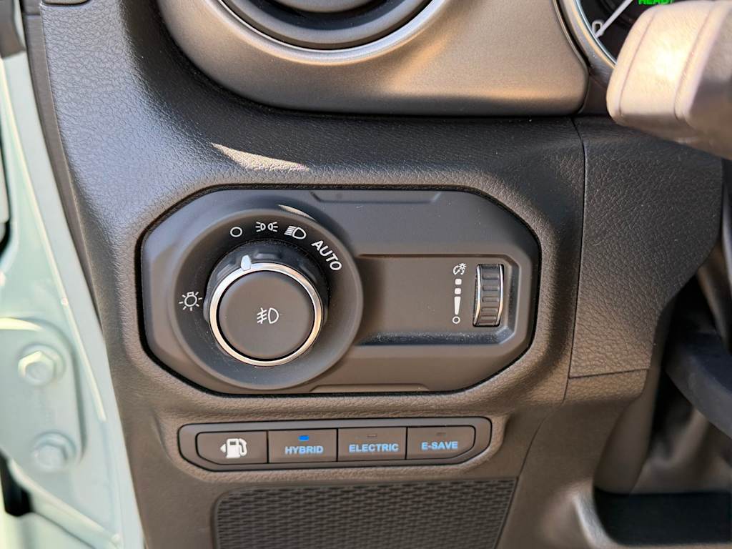 Thumbnail: 2023 Jeep Wrangler - 22