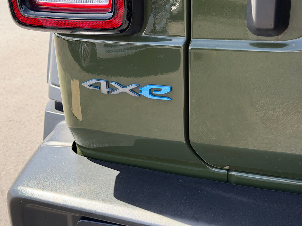 Thumbnail: 2023 Jeep Wrangler - 6