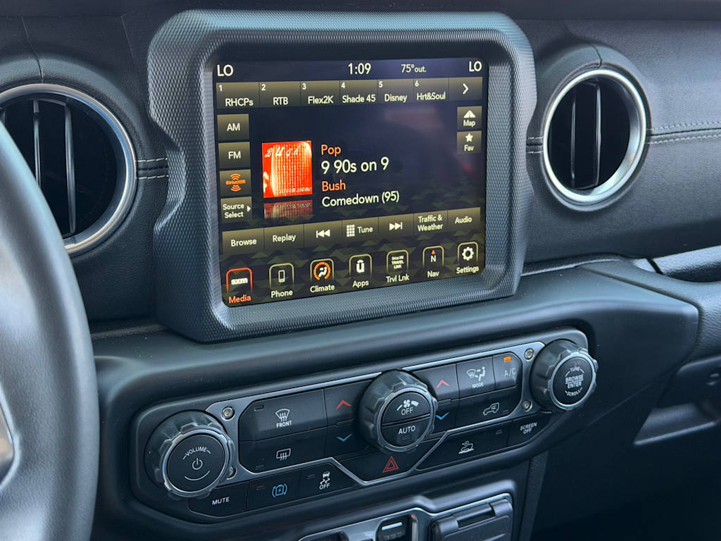 Thumbnail: 2023 Jeep Wrangler - 26