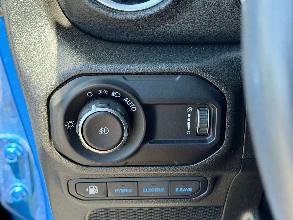 Thumbnail: 2023 Jeep Wrangler - 16