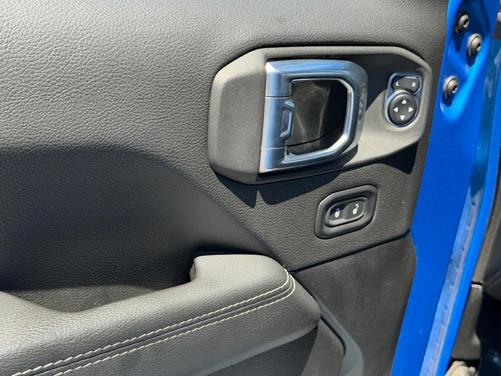Thumbnail: 2023 Jeep Wrangler - 22