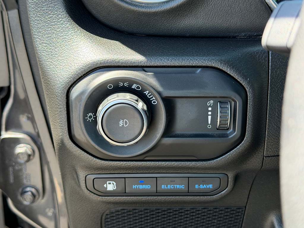 Thumbnail: 2023 Jeep Wrangler - 22