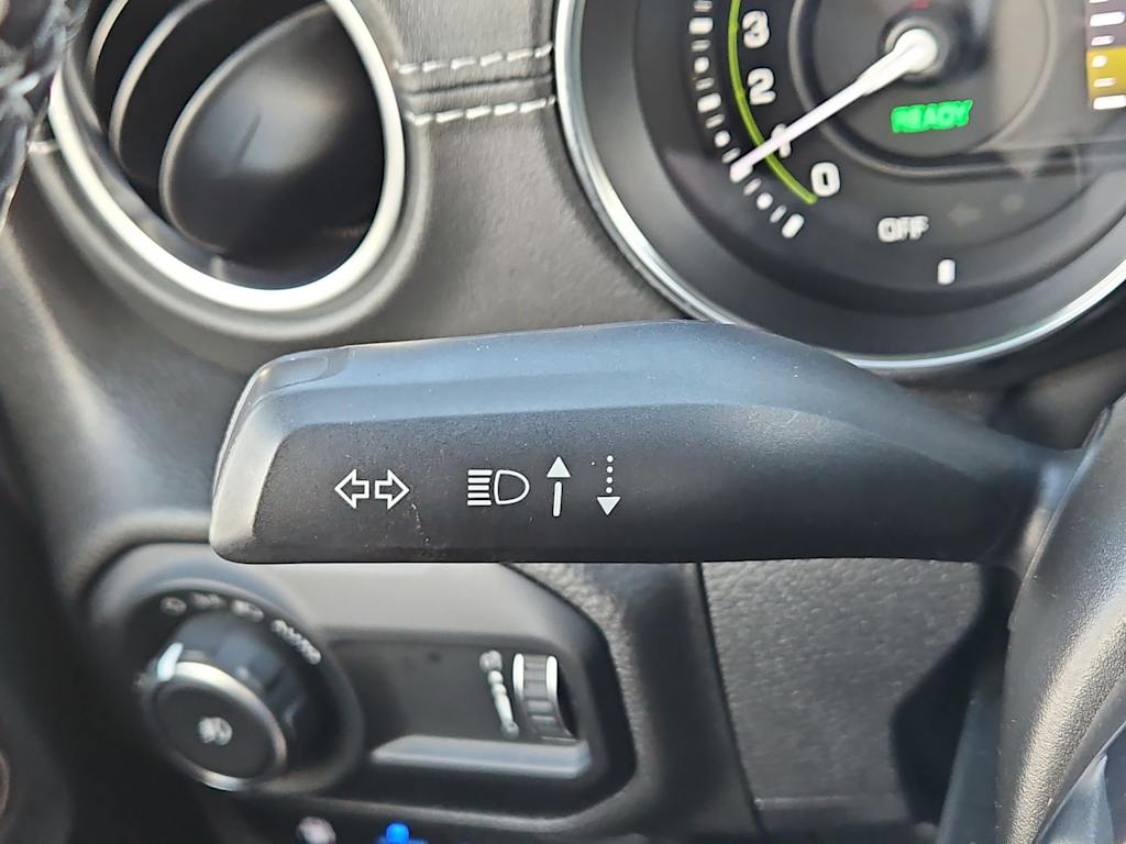 Thumbnail: 2023 Jeep Wrangler - 31