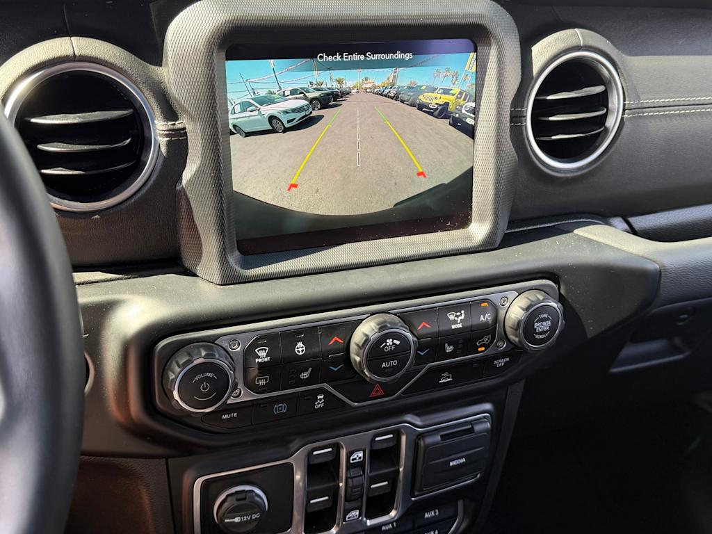 Thumbnail: 2023 Jeep Wrangler - 24