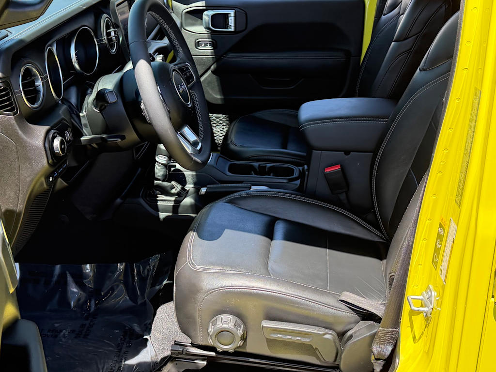 Thumbnail: 2023 Jeep Wrangler - 9