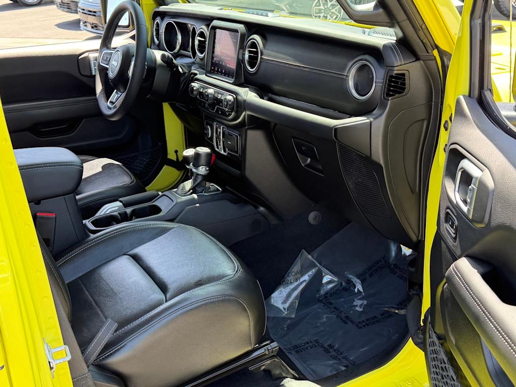 Thumbnail: 2023 Jeep Wrangler - 27