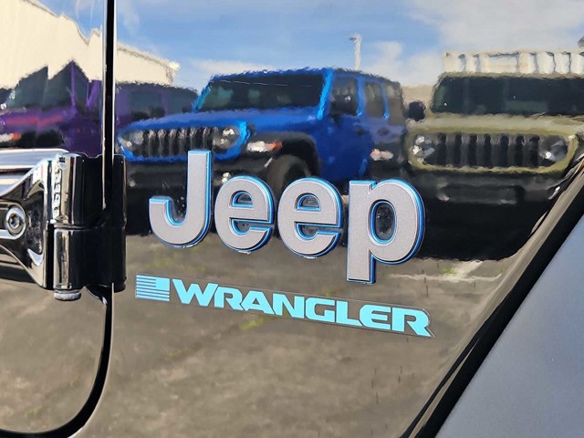 Thumbnail: 2023 Jeep Wrangler - 24