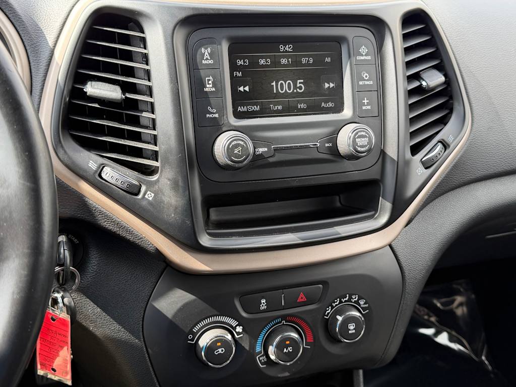 Thumbnail: 2015 Jeep Cherokee - 13