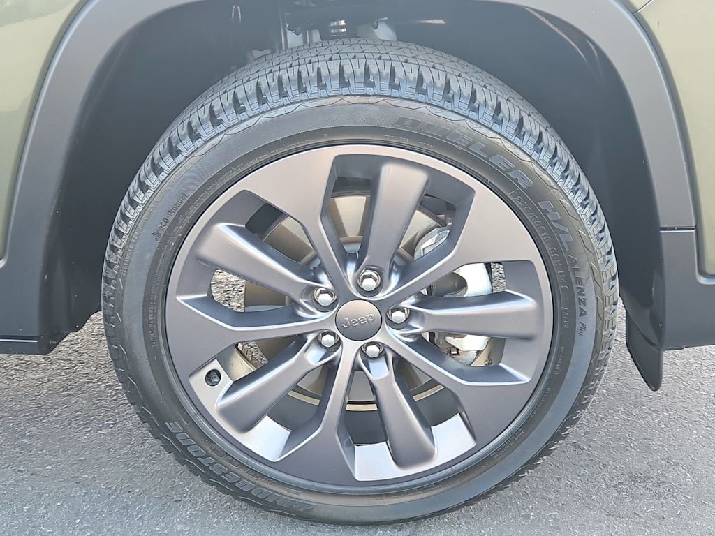 2021 Jeep Cherokee Latitude 7