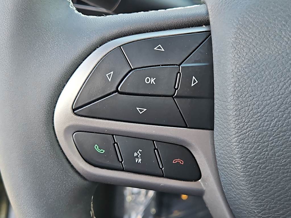 2021 Jeep Cherokee Latitude 26