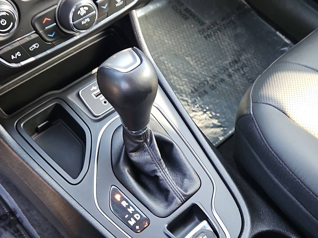 2021 Jeep Cherokee Latitude 14
