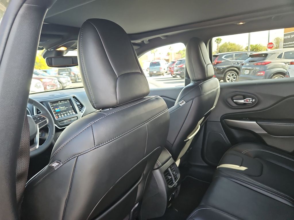 2021 Jeep Cherokee Latitude 11