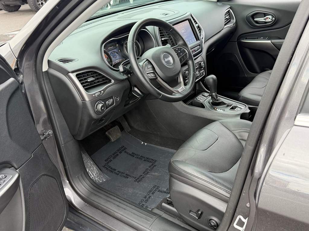 Thumbnail: 2021 Jeep Cherokee - 10