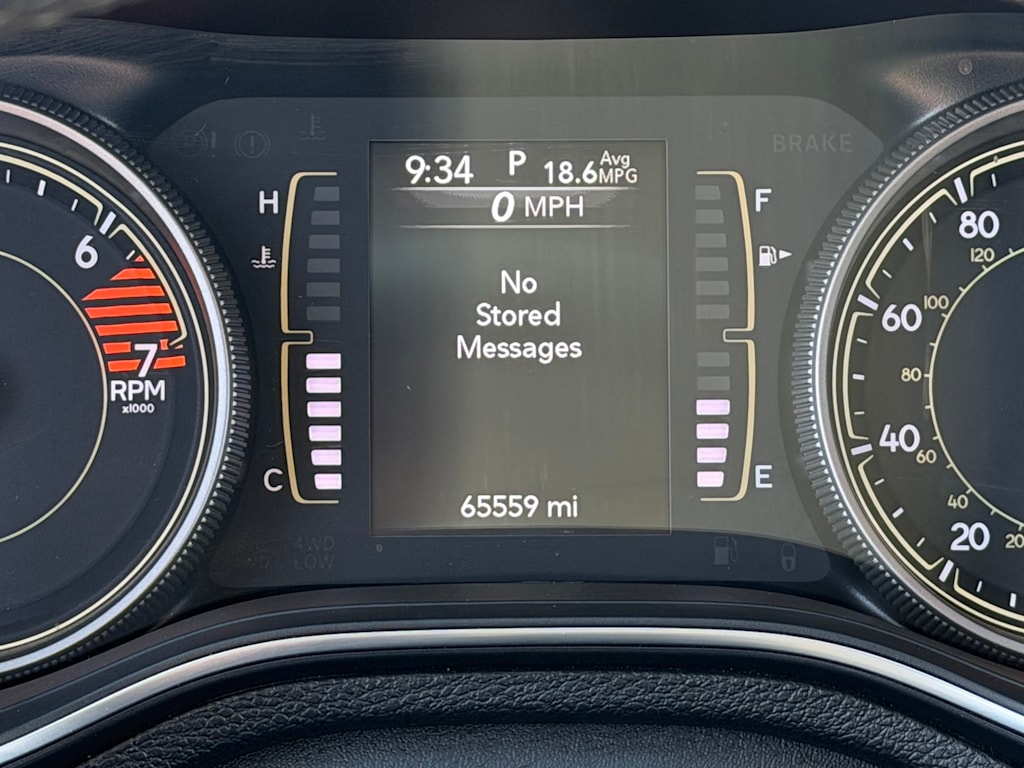 Thumbnail: 2019 Jeep Cherokee - 15