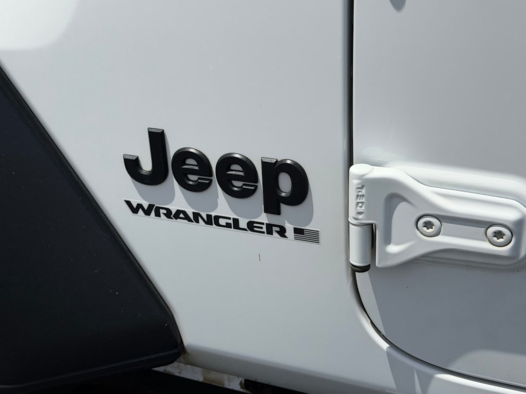 Thumbnail: 2024 Jeep Wrangler - 7