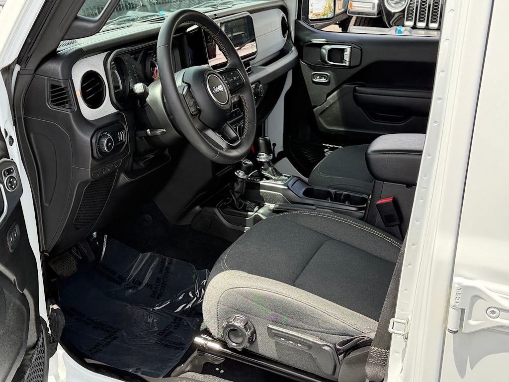 Thumbnail: 2024 Jeep Wrangler - 10