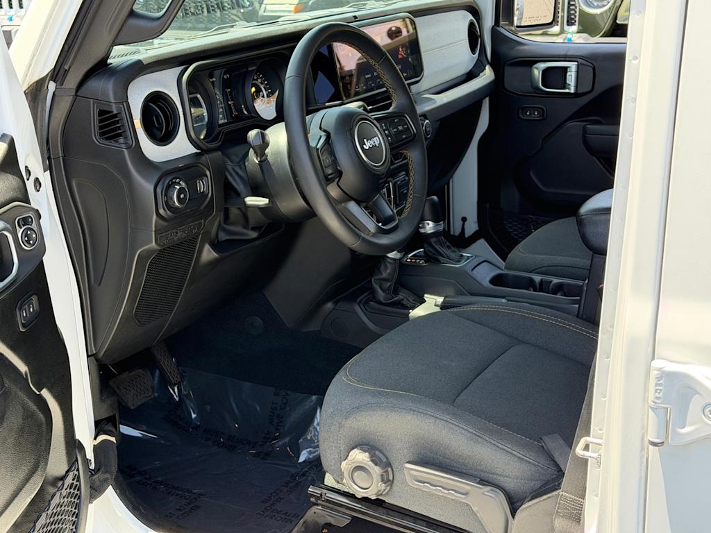 Thumbnail: 2024 Jeep Wrangler - 9