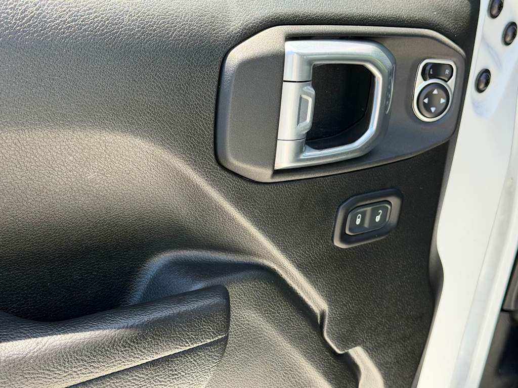 Thumbnail: 2024 Jeep Wrangler - 21