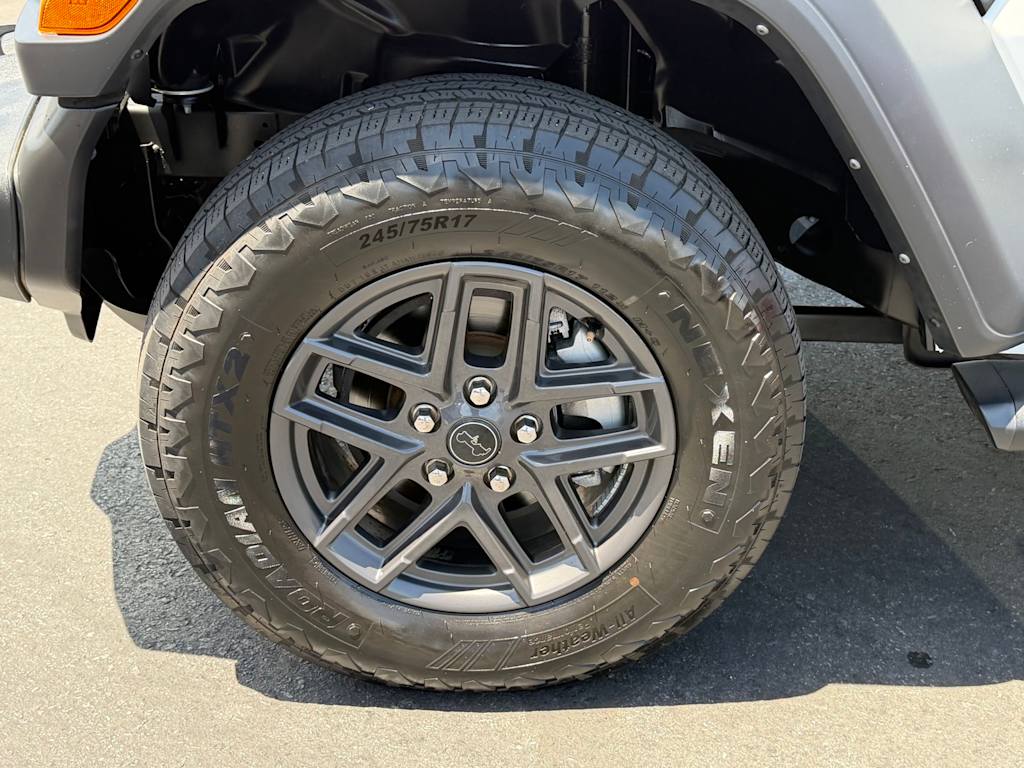 Thumbnail: 2024 Jeep Wrangler - 7