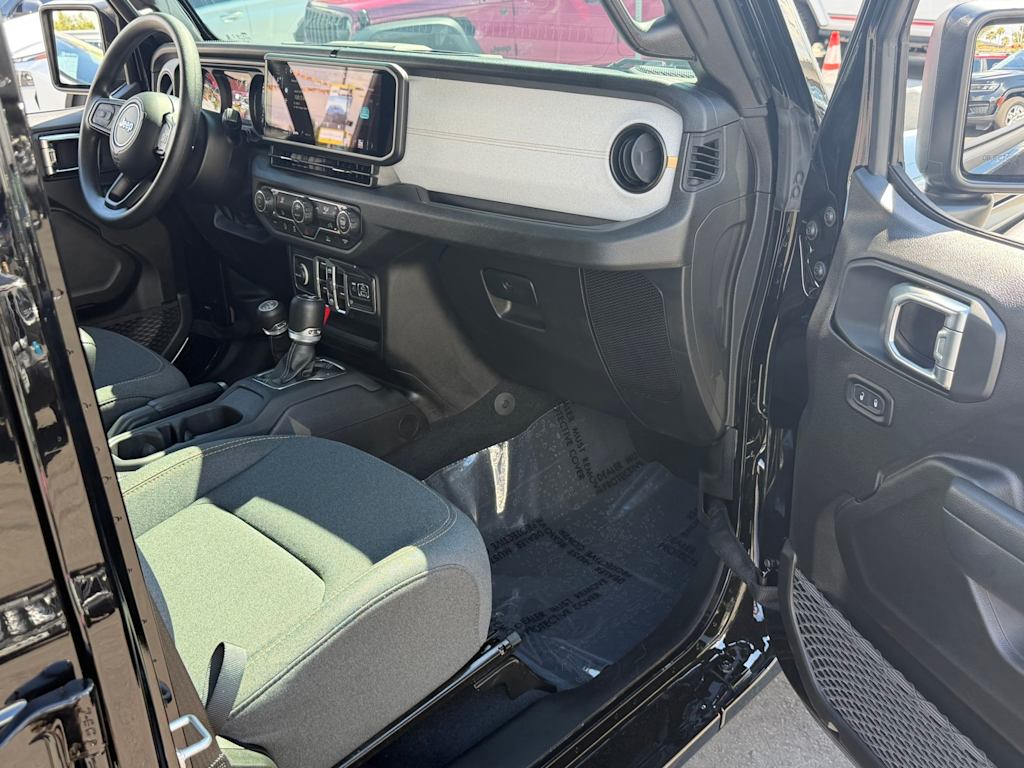 Thumbnail: 2025 Jeep Wrangler - 30