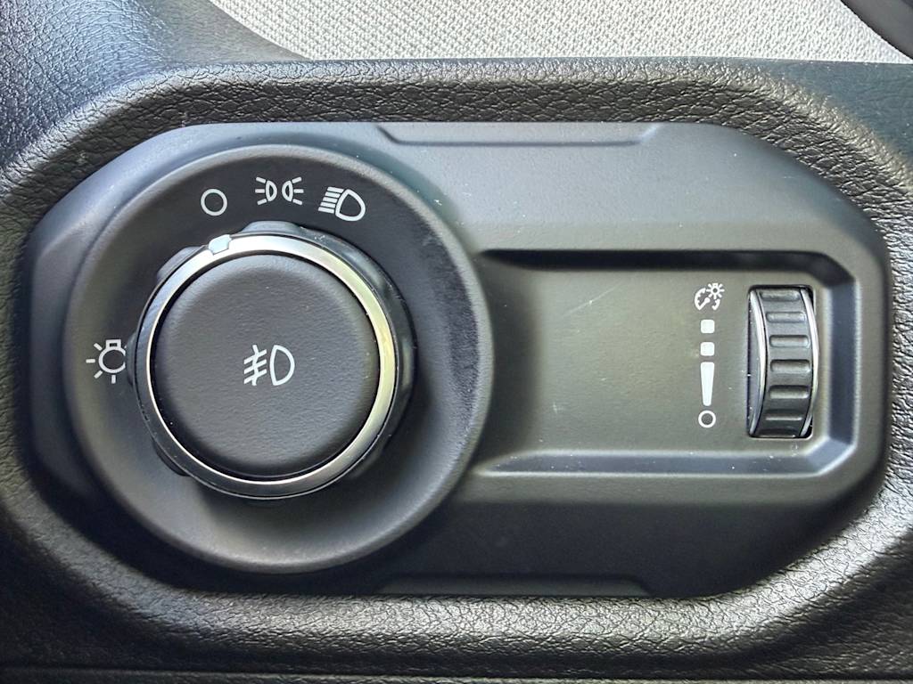 Thumbnail: 2025 Jeep Wrangler - 22
