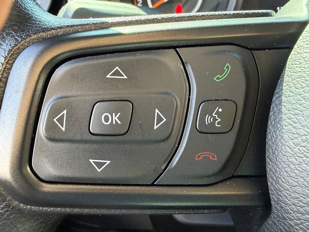 Thumbnail: 2025 Jeep Wrangler - 23