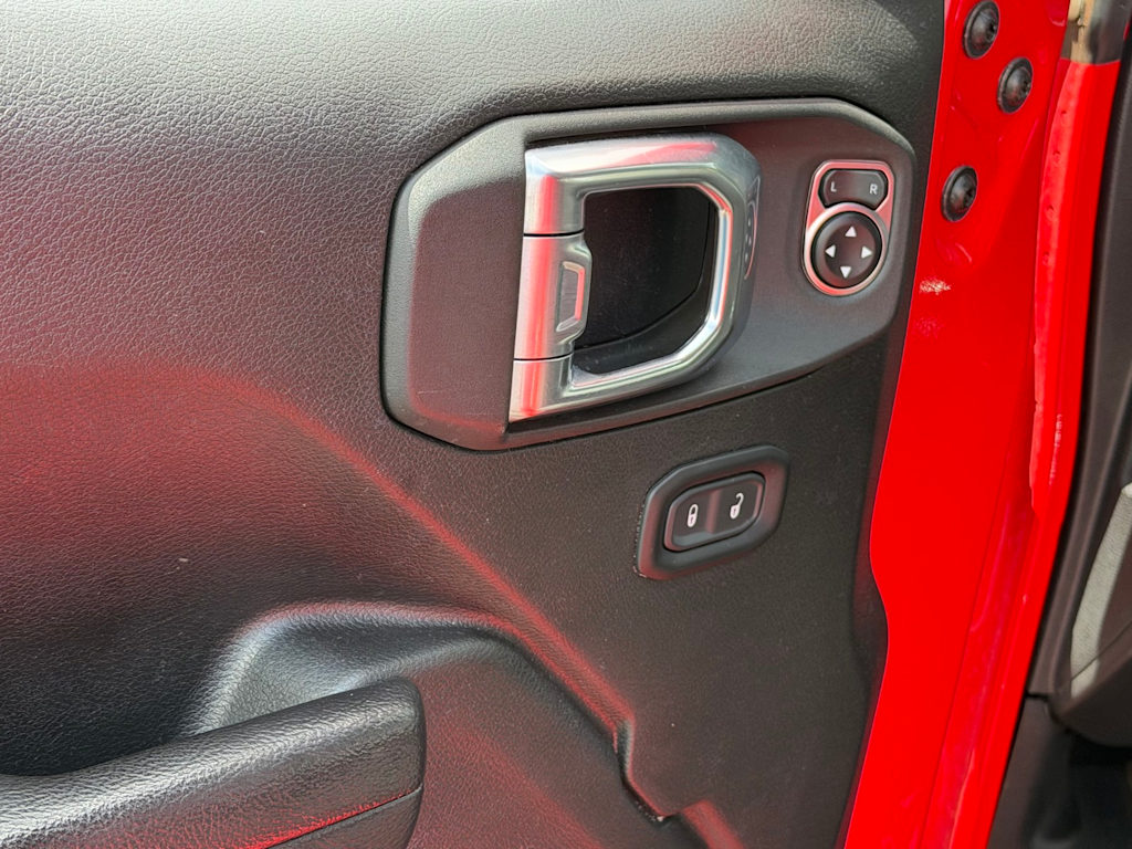 Thumbnail: 2024 Jeep Wrangler - 21