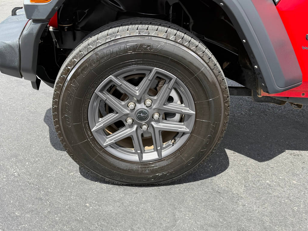 Thumbnail: 2024 Jeep Wrangler - 8